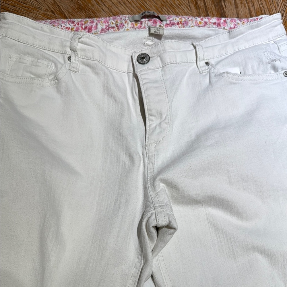 Vintage America Floral-Trim White Jeans
